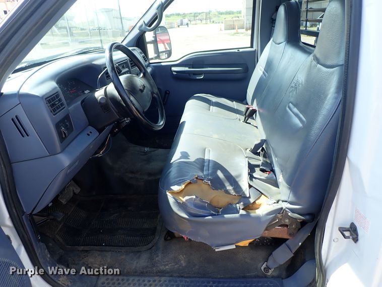 image for item DE0924 1999 Ford F250 Super Duty XL pickup truck