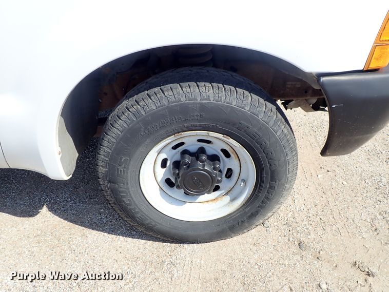 image for item DE0924 1999 Ford F250 Super Duty XL pickup truck