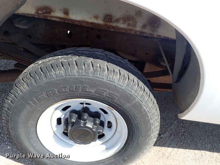 image for item DE0924 1999 Ford F250 Super Duty XL pickup truck