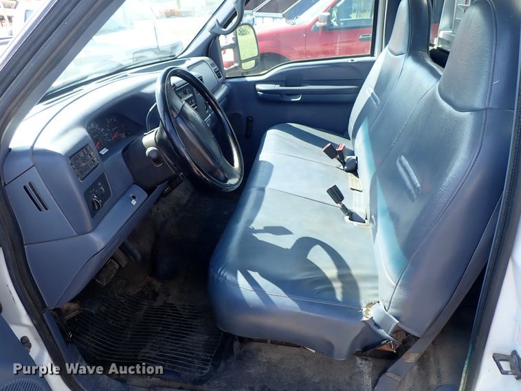 image for item DE0925 1999 Ford F250 Super Duty pickup truck