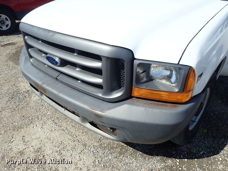 image for item DE0925 1999 Ford F250 Super Duty pickup truck