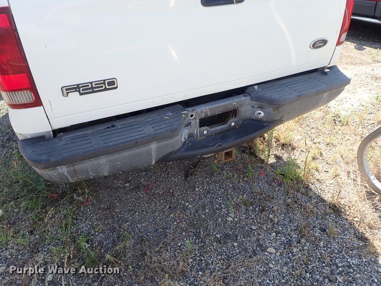 image for item DE0925 1999 Ford F250 Super Duty pickup truck
