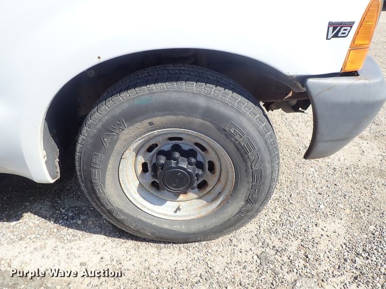 image for item DE0925 1999 Ford F250 Super Duty pickup truck