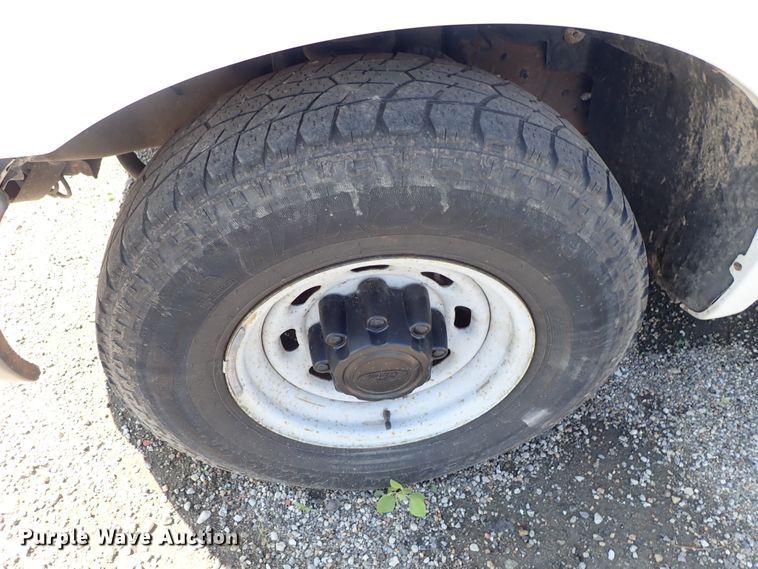 image for item DE0925 1999 Ford F250 Super Duty pickup truck