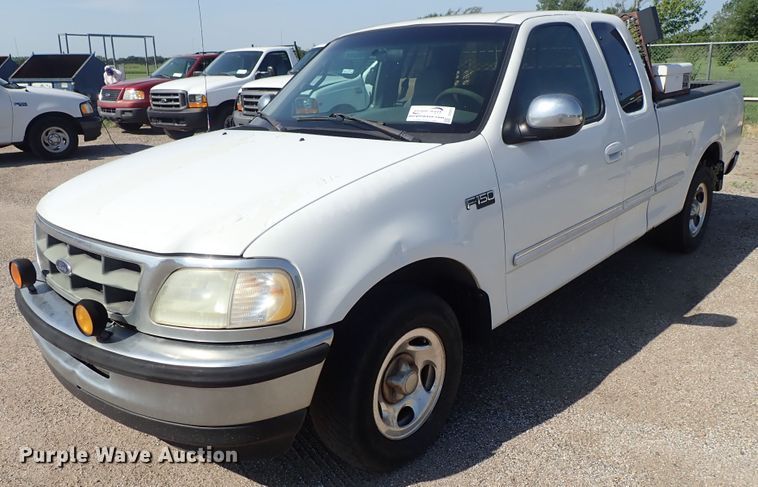 image for item DE0926 1997 Ford F150 SuperCab pickup truck