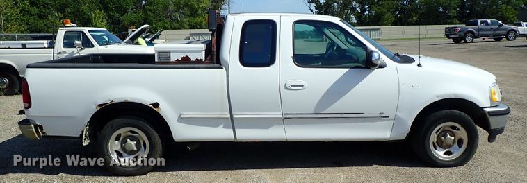 image for item DE0926 1997 Ford F150 SuperCab pickup truck