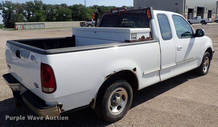 image for item DE0926 1997 Ford F150 SuperCab pickup truck