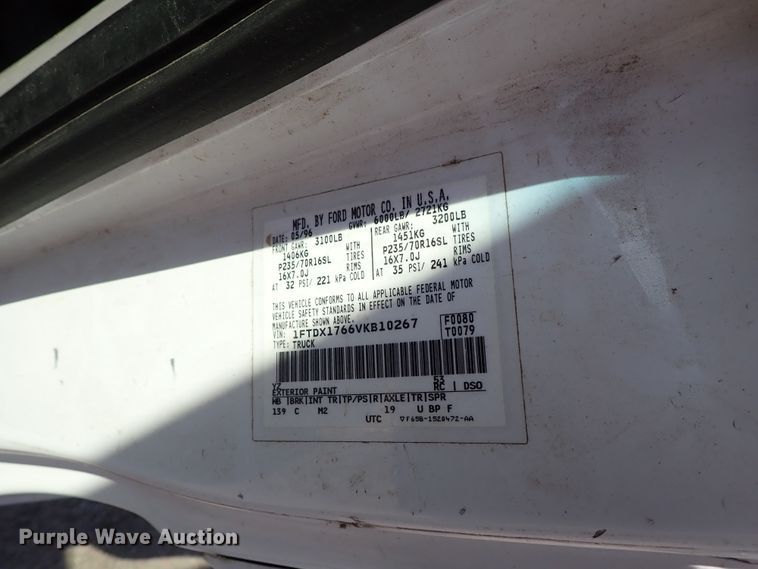 image for item DE0926 1997 Ford F150 SuperCab pickup truck