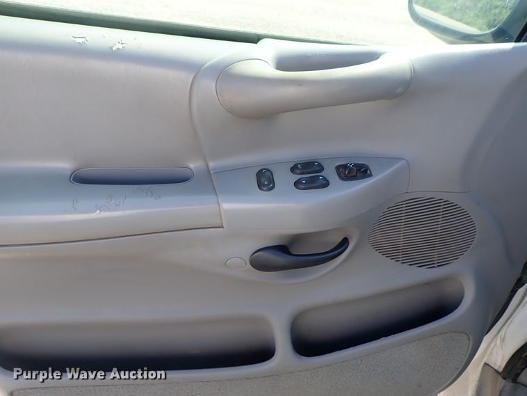 image for item DE0926 1997 Ford F150 SuperCab pickup truck