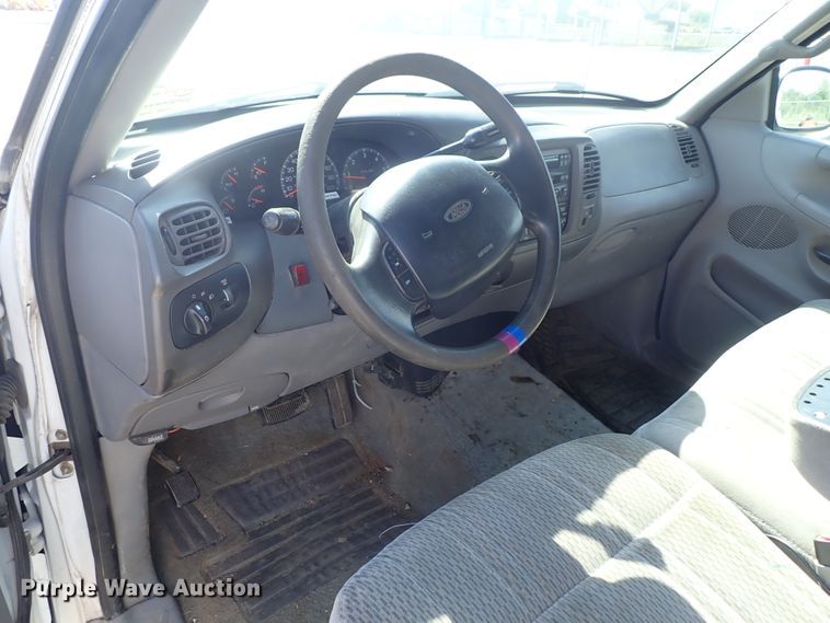 image for item DE0926 1997 Ford F150 SuperCab pickup truck