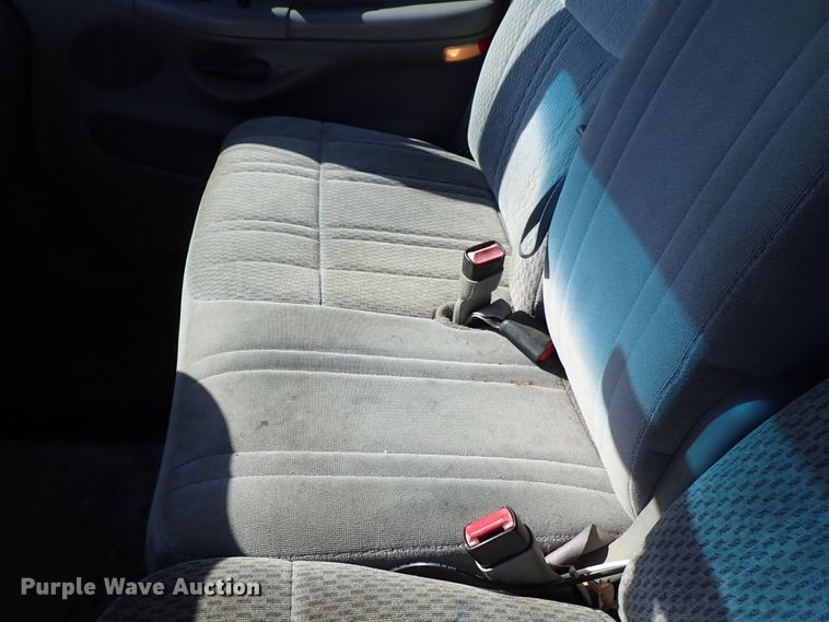 image for item DE0926 1997 Ford F150 SuperCab pickup truck