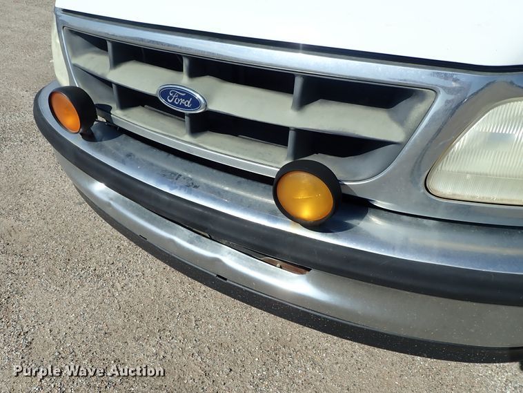 image for item DE0926 1997 Ford F150 SuperCab pickup truck