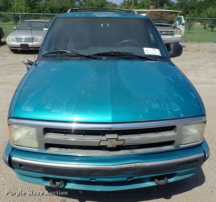 image for item DE0929 1996 Chevrolet Blazer LS SUV