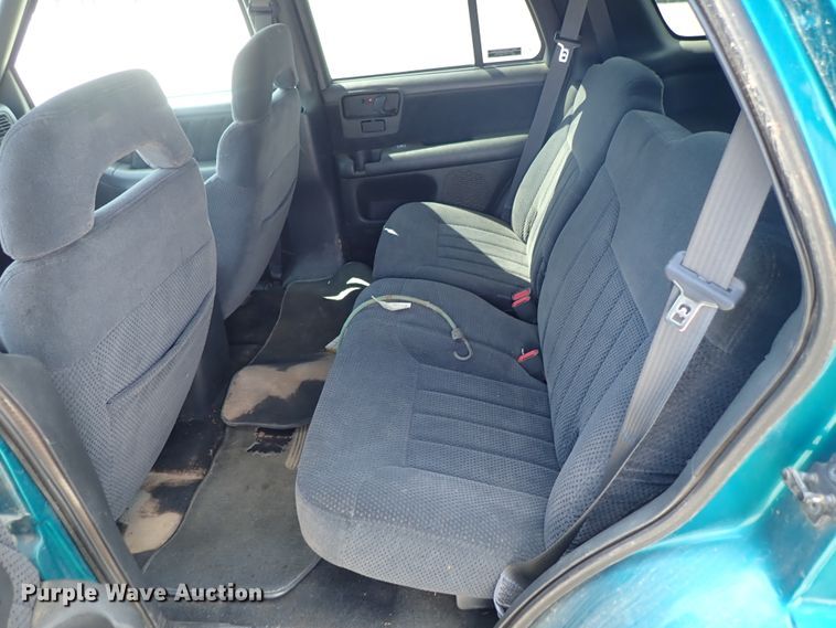 image for item DE0929 1996 Chevrolet Blazer LS SUV