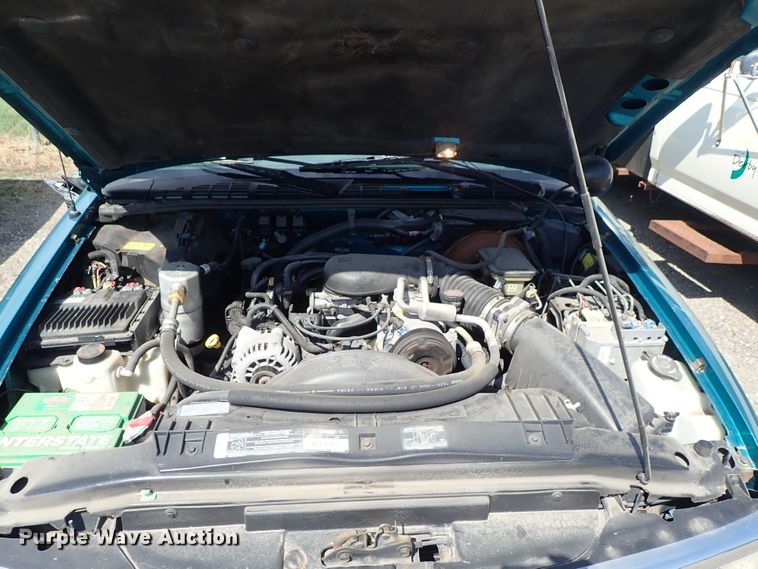 image for item DE0929 1996 Chevrolet Blazer LS SUV