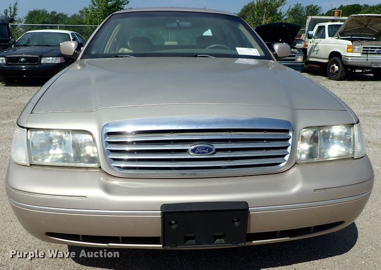 image for item DE0930 1998 Ford Crown Victoria