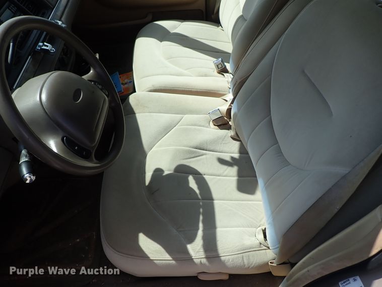 image for item DE0930 1998 Ford Crown Victoria