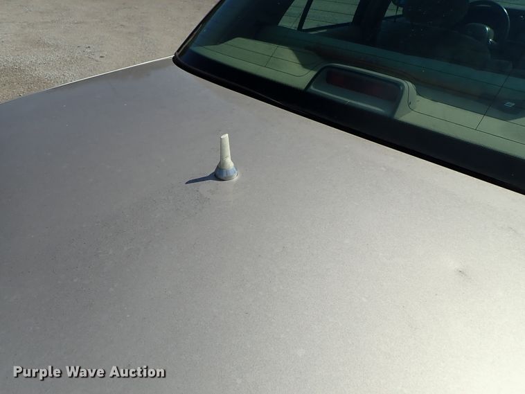 image for item DE0930 1998 Ford Crown Victoria