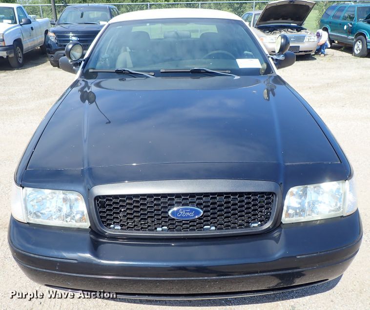 image for item DE0931 2010 Ford Crown Victoria Police Interceptor