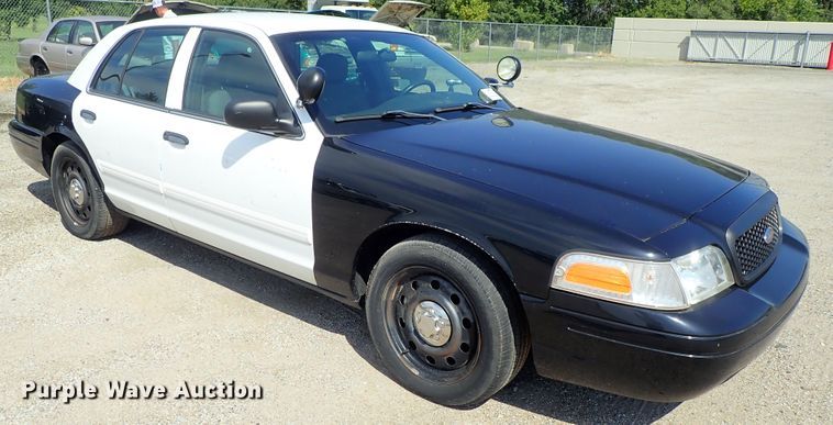 image for item DE0931 2010 Ford Crown Victoria Police Interceptor