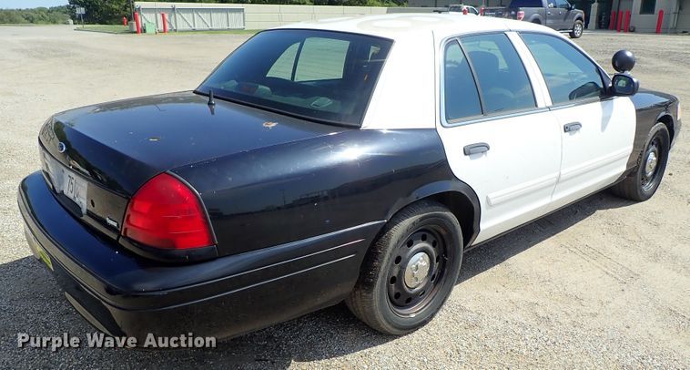 image for item DE0931 2010 Ford Crown Victoria Police Interceptor