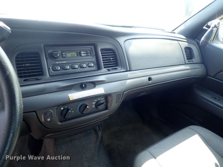 image for item DE0931 2010 Ford Crown Victoria Police Interceptor
