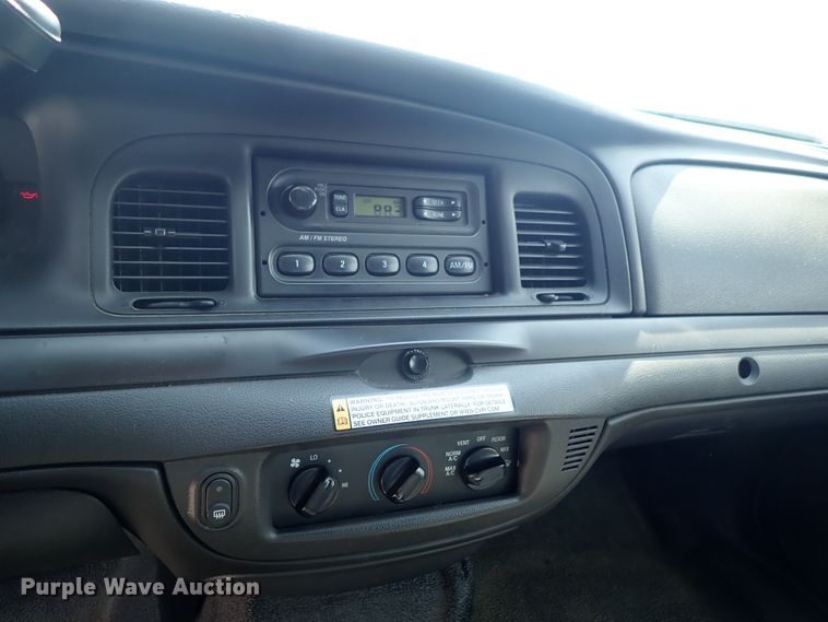 image for item DE0931 2010 Ford Crown Victoria Police Interceptor