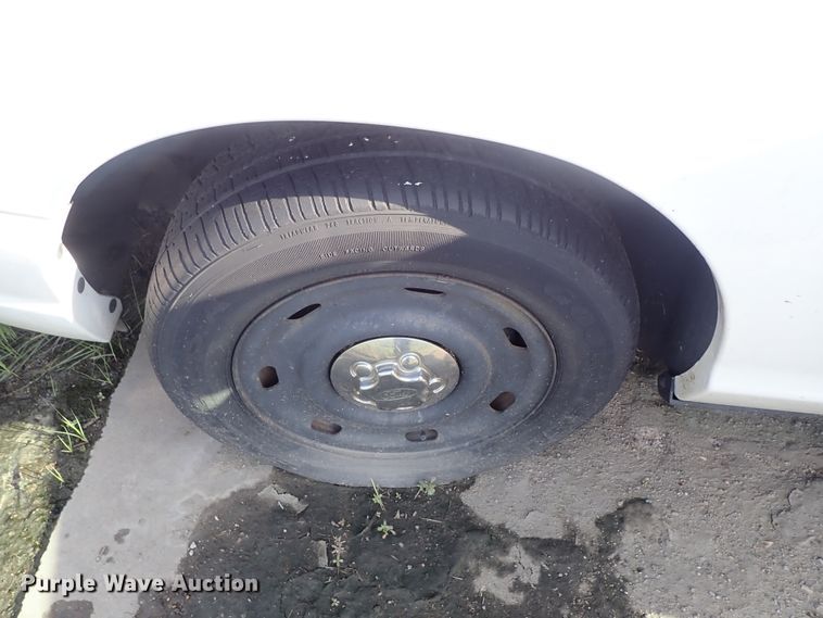 image for item DE5582 2003 Ford Crown Victoria Police Interceptor