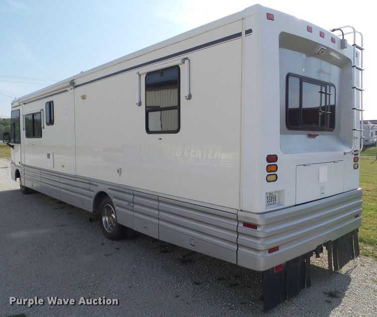 image for item DF0803 1999 Winnebago Chieftain 36WL RV