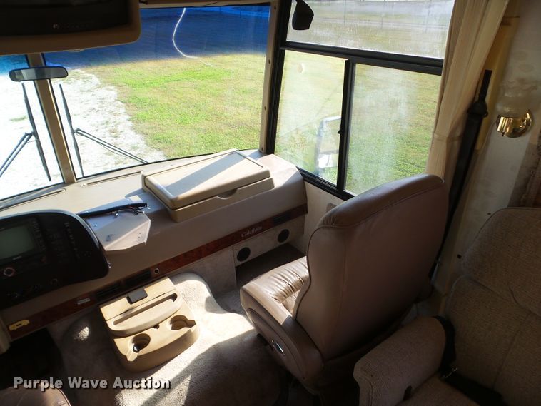 image for item DF0803 1999 Winnebago Chieftain 36WL RV