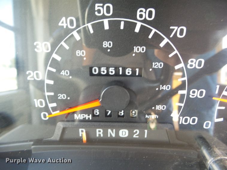 image for item DF0803 1999 Winnebago Chieftain 36WL RV