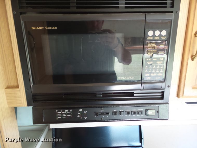 image for item DF0803 1999 Winnebago Chieftain 36WL RV