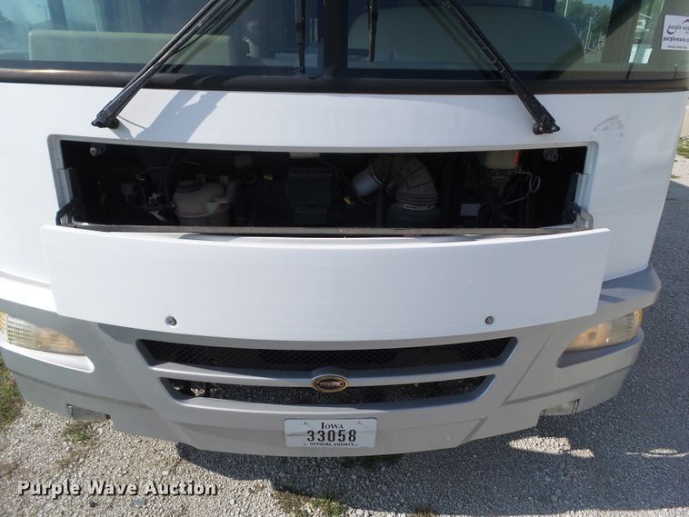 image for item DF0803 1999 Winnebago Chieftain 36WL RV