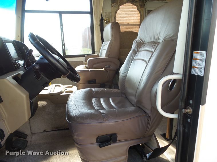 image for item DF0803 1999 Winnebago Chieftain 36WL RV