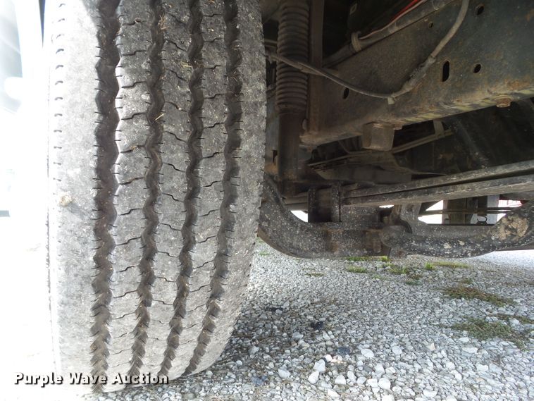 image for item DF0803 1999 Winnebago Chieftain 36WL RV