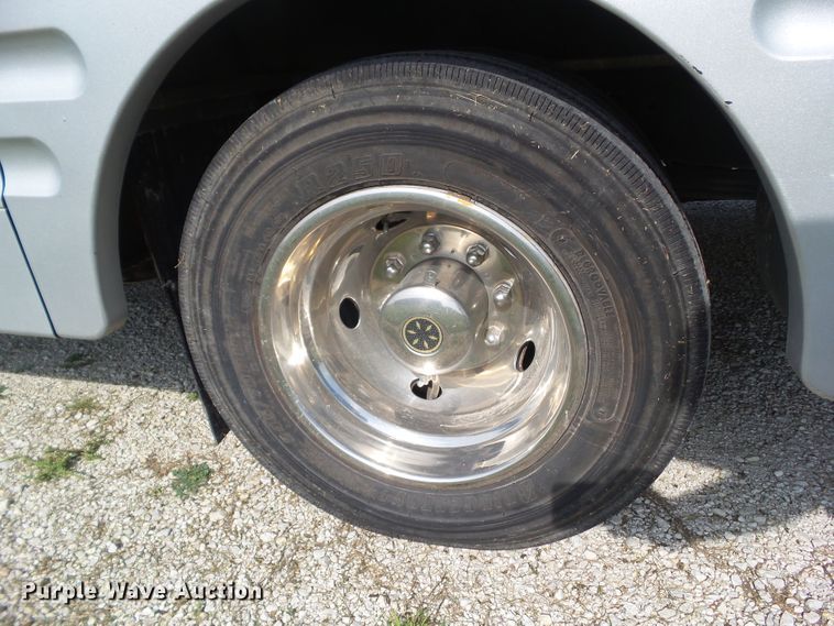 image for item DF0803 1999 Winnebago Chieftain 36WL RV