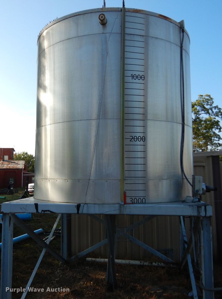 image for item DF2573 Stainless steel heated oil tank