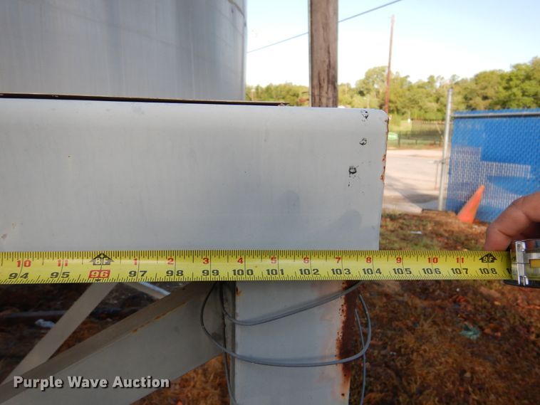 image for item DF2573 Stainless steel heated oil tank