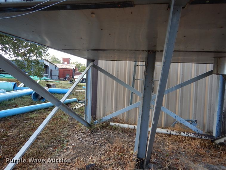 image for item DF2573 Stainless steel heated oil tank