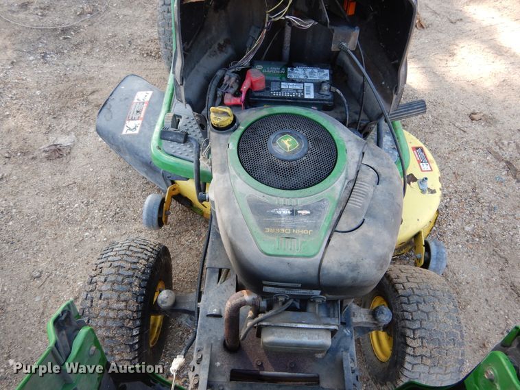 image for item DF2574 John Deere LA115 lawn mower