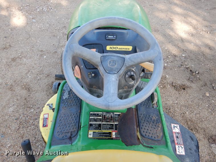 image for item DF2574 John Deere LA115 lawn mower