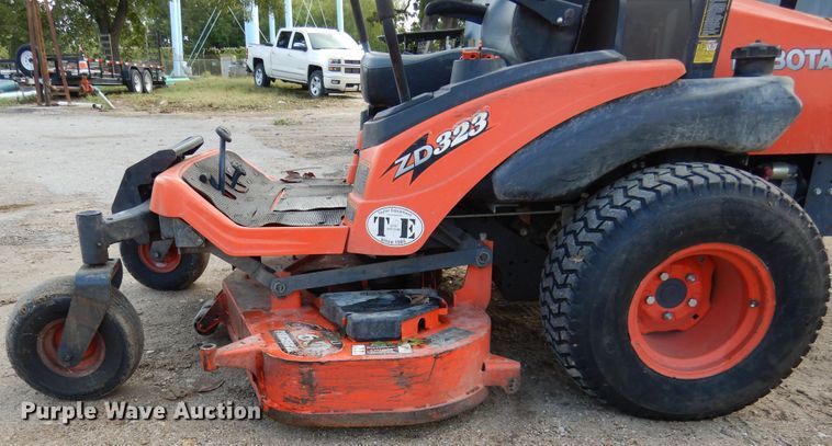 image for item DF2575 Kubota ZD323 ZTR lawn mower