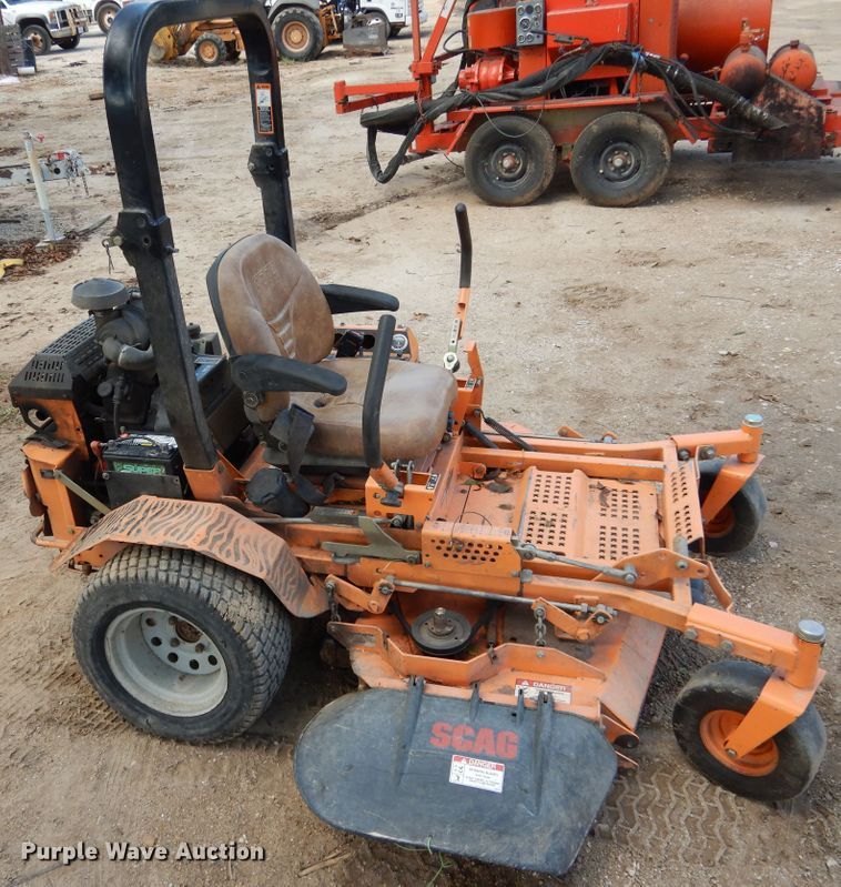 image for item DF2577 Scag Turf Tiger STT52V-27CH ZTR lawn mower