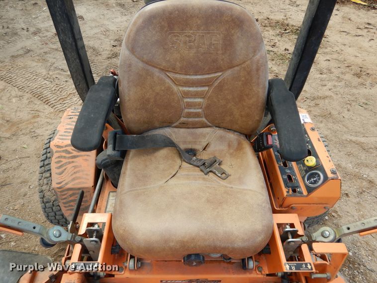image for item DF2577 Scag Turf Tiger STT52V-27CH ZTR lawn mower