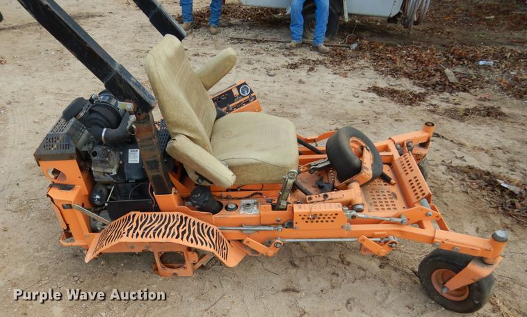 image for item DF2579 Scag STT52V-27CH ZTR lawn mower