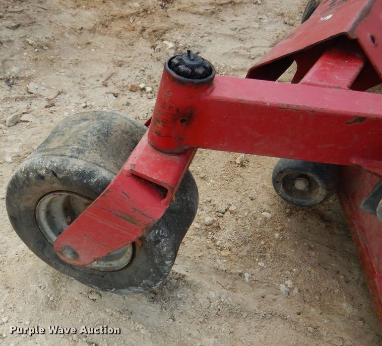 image for item DF2580 Yazoo/Kees 966497801 ZTR lawn mower