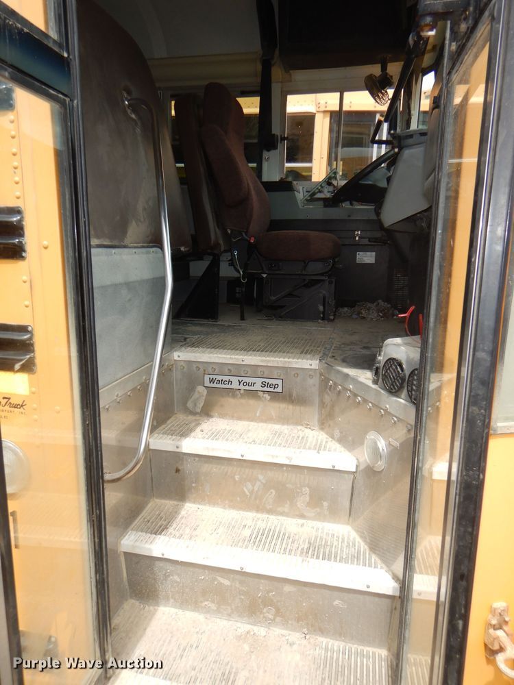 image for item DG4851 2009 Blue Bird Vision school bus