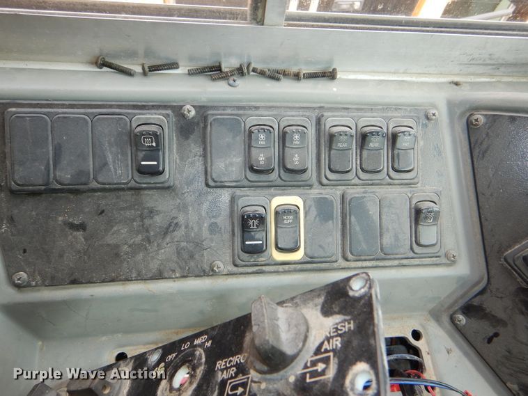 image for item DG4851 2009 Blue Bird Vision school bus