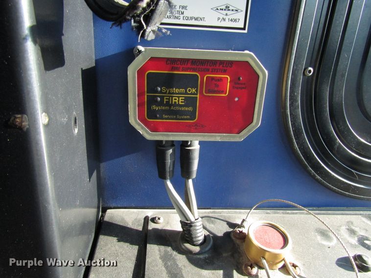 image for item DG8174 2007 Gillig G29E102R2 shuttle bus