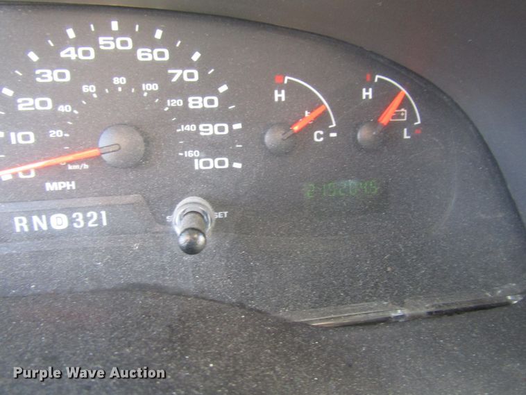 image for item DG8175 2007 Ford E450 shuttle bus